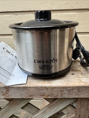 Crock-Pot Little Dipper Mini Cooker in Stainless Steel and Black